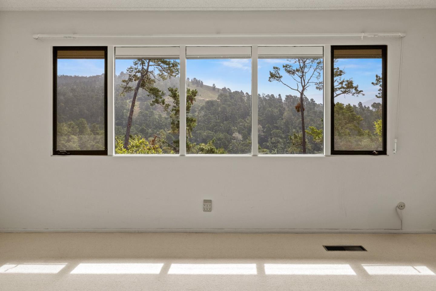 Detail Gallery Image 11 of 36 For 254 Del Mesa, Carmel,  CA 93923 - 2 Beds | 2 Baths