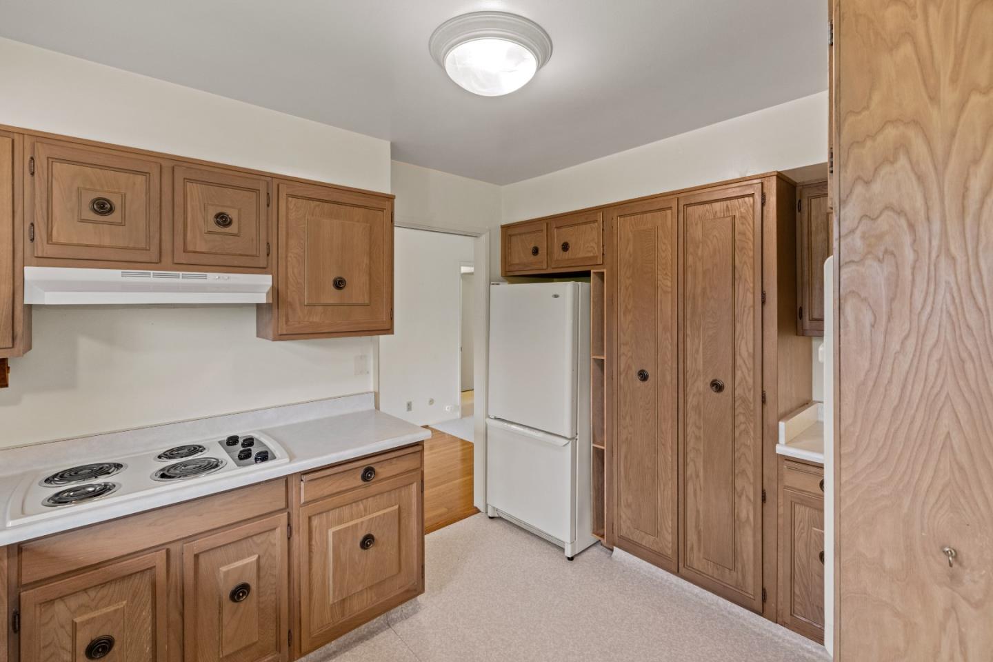 Detail Gallery Image 5 of 36 For 254 Del Mesa, Carmel,  CA 93923 - 2 Beds | 2 Baths