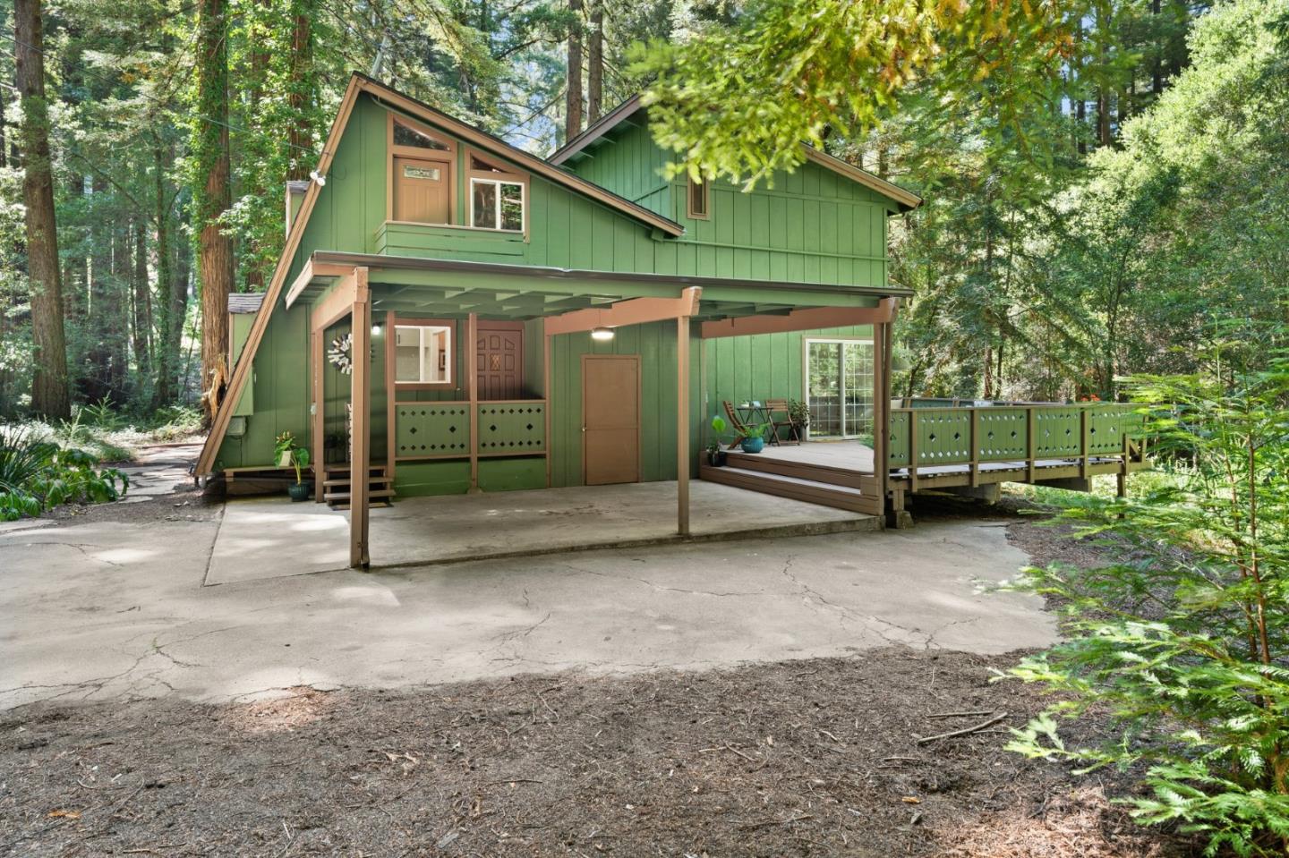 Detail Gallery Image 10 of 46 For 1666 Creek Dr, Felton,  CA 95018 - 4 Beds | 2/1 Baths