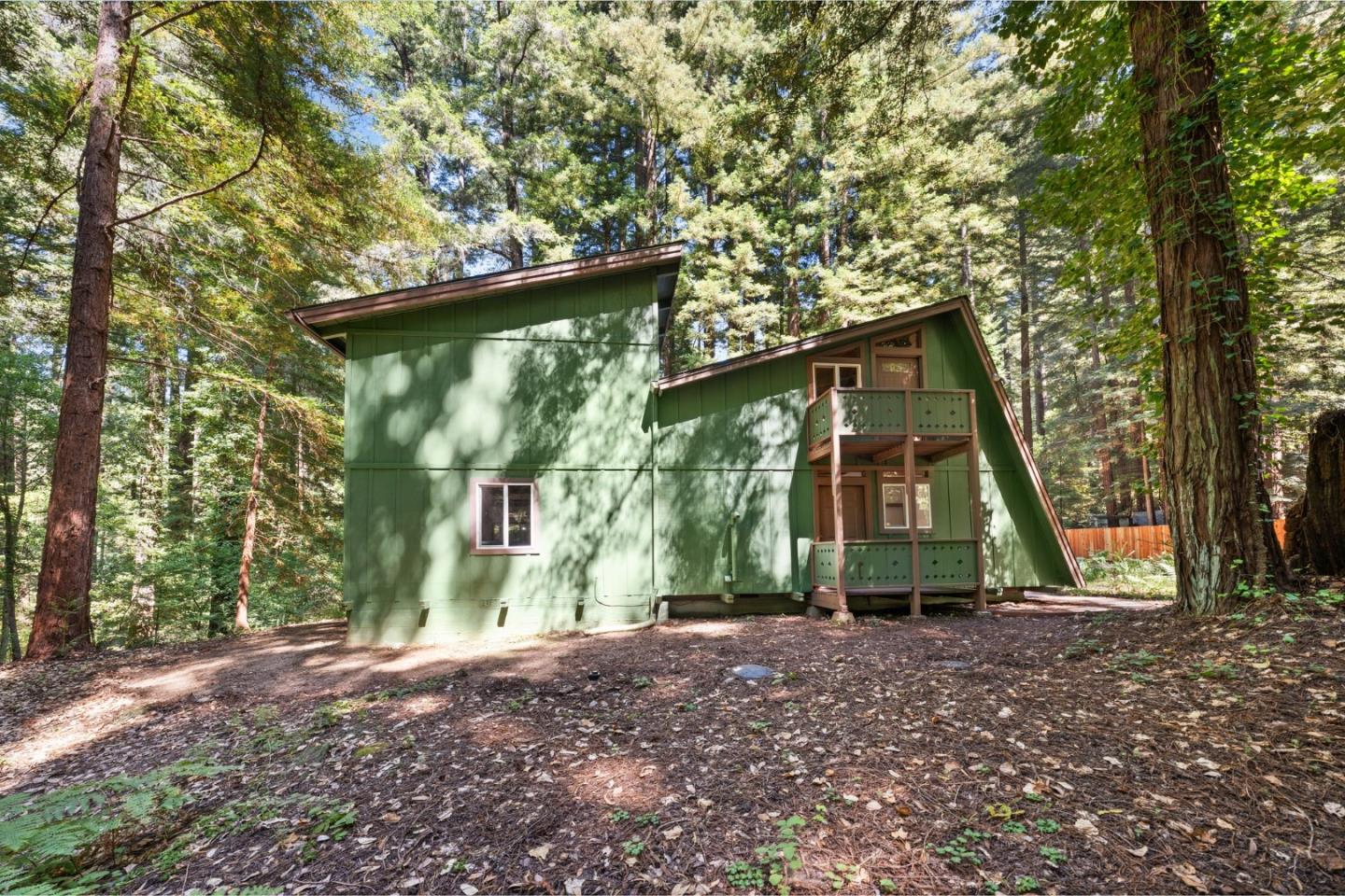Detail Gallery Image 14 of 46 For 1666 Creek Dr, Felton,  CA 95018 - 4 Beds | 2/1 Baths