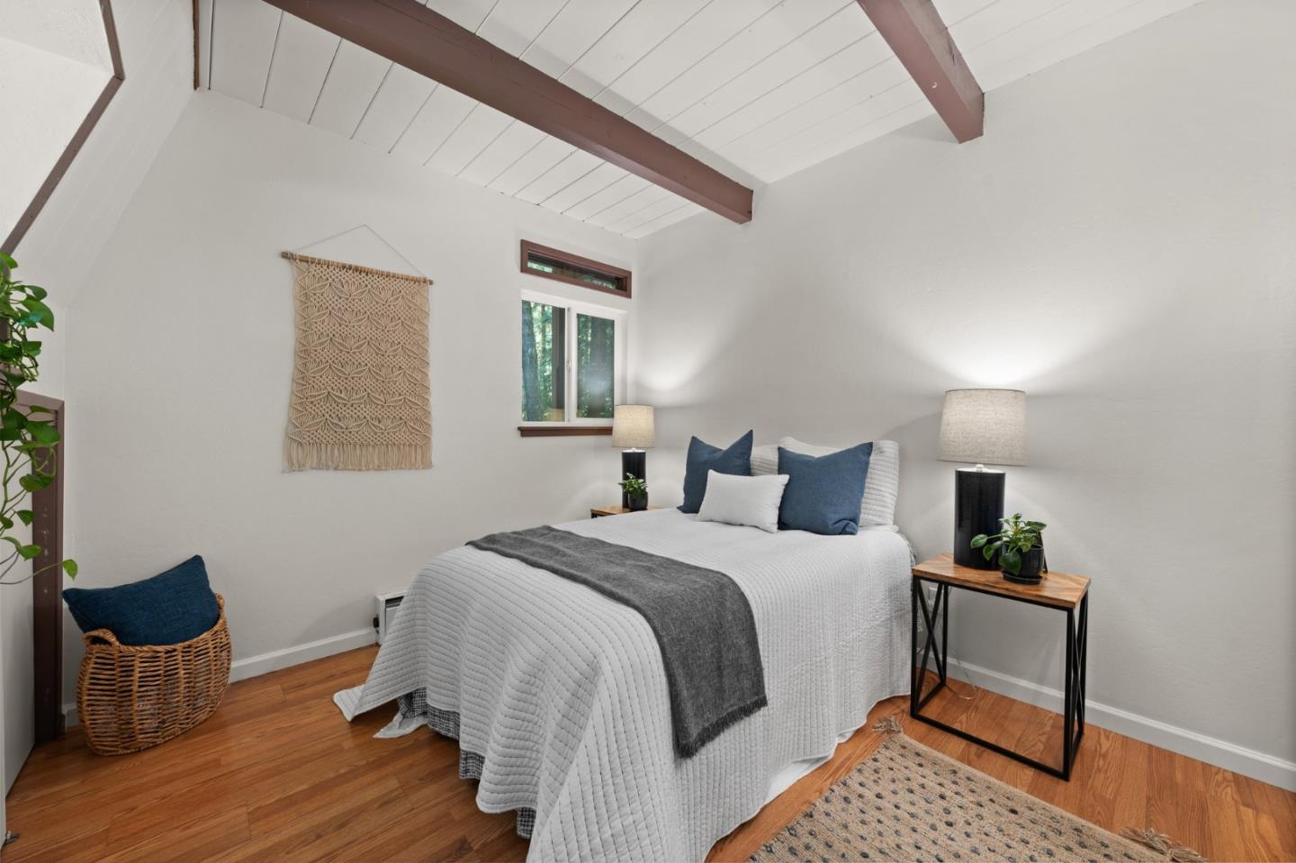 Detail Gallery Image 26 of 46 For 1666 Creek Dr, Felton,  CA 95018 - 4 Beds | 2/1 Baths