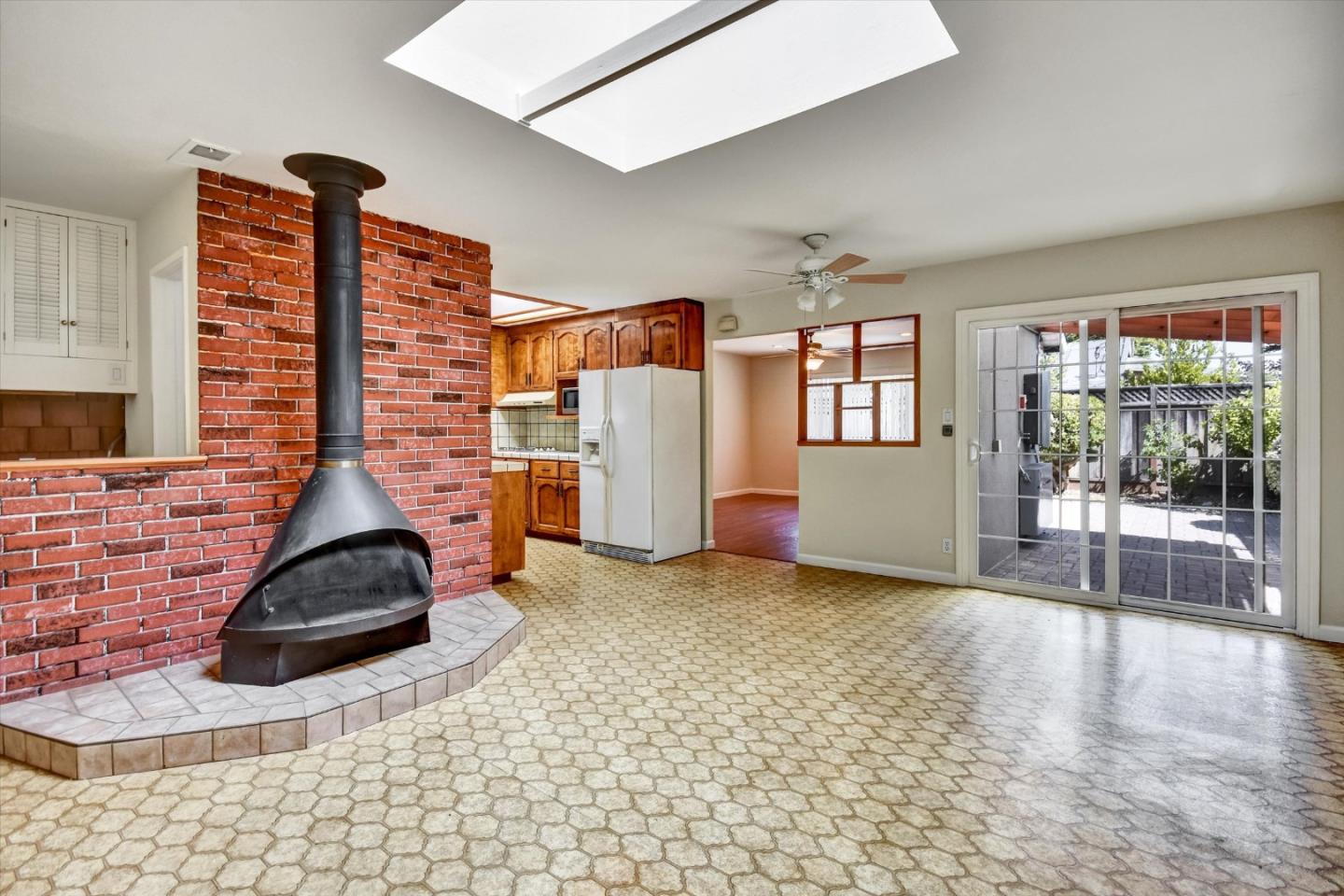 Detail Gallery Image 10 of 35 For 1543 Willowbrook Dr, San Jose,  CA 95118 - 4 Beds | 2/1 Baths