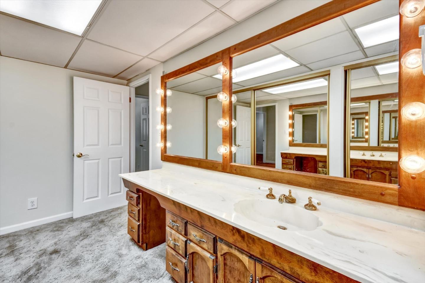Detail Gallery Image 17 of 35 For 1543 Willowbrook Dr, San Jose,  CA 95118 - 4 Beds | 2/1 Baths