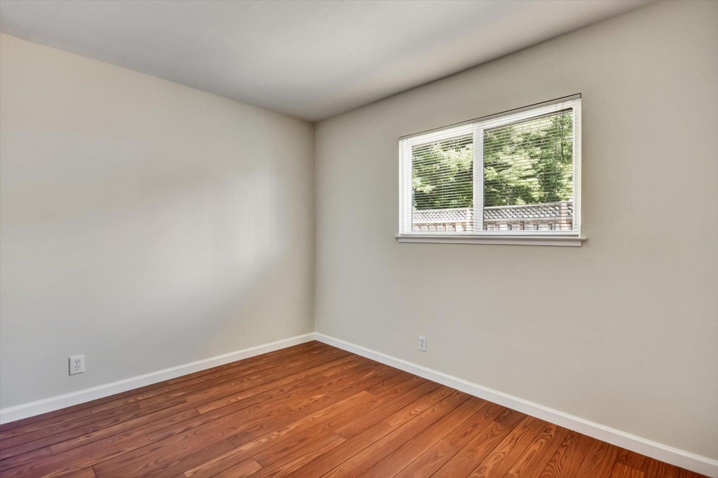 Detail Gallery Image 20 of 35 For 1543 Willowbrook Dr, San Jose,  CA 95118 - 4 Beds | 2/1 Baths