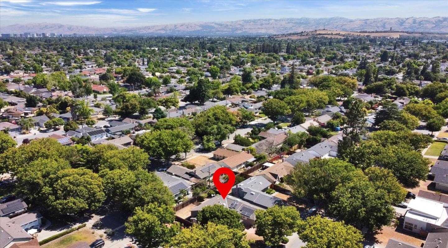Detail Gallery Image 31 of 35 For 1543 Willowbrook Dr, San Jose,  CA 95118 - 4 Beds | 2/1 Baths