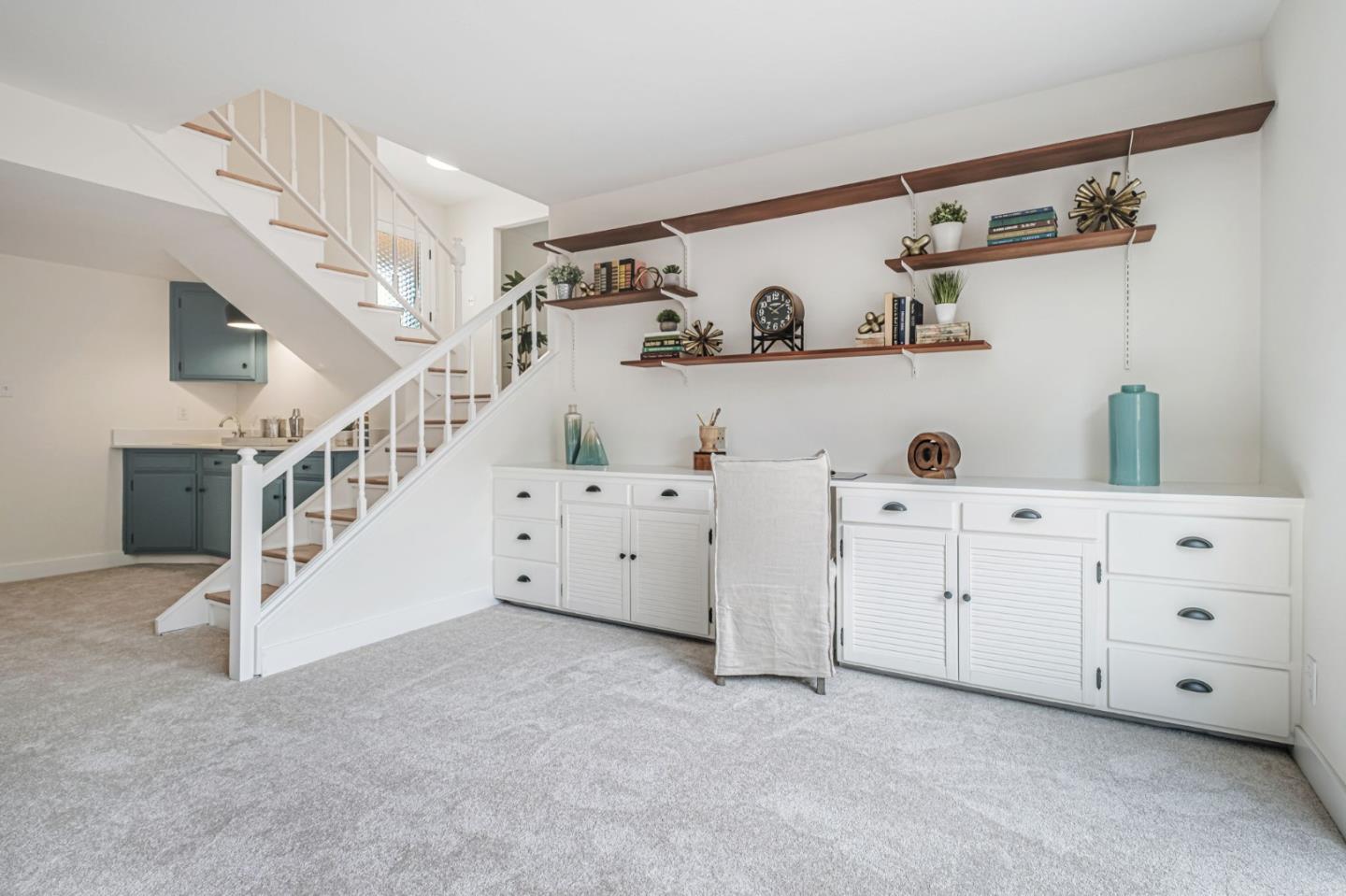 Detail Gallery Image 12 of 61 For 239 Segre Pl, Santa Cruz,  CA 95060 - 4 Beds | 3 Baths