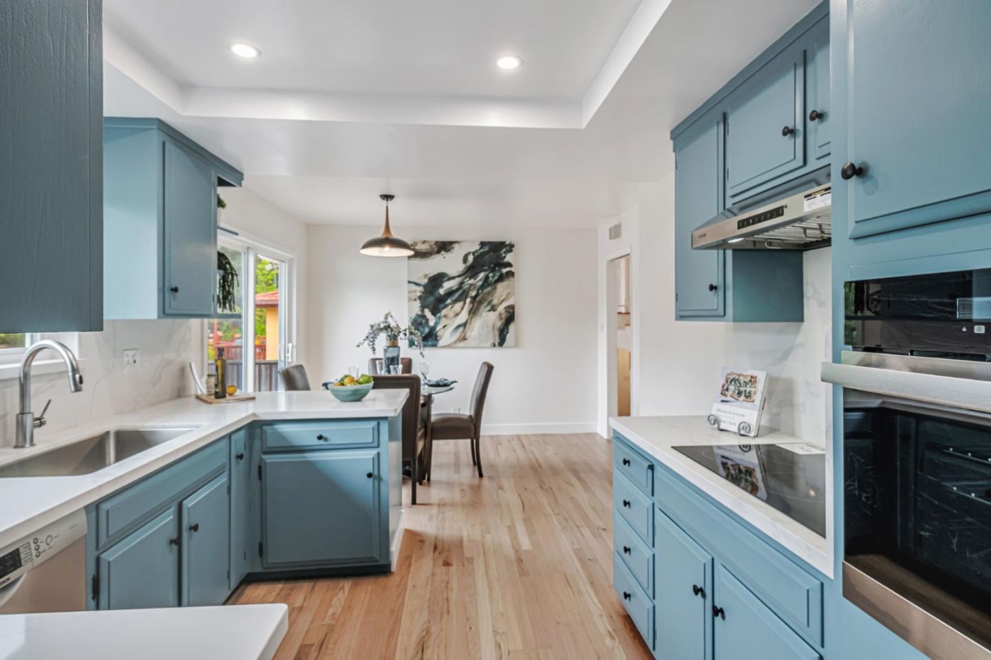 Detail Gallery Image 14 of 61 For 239 Segre Pl, Santa Cruz,  CA 95060 - 4 Beds | 3 Baths