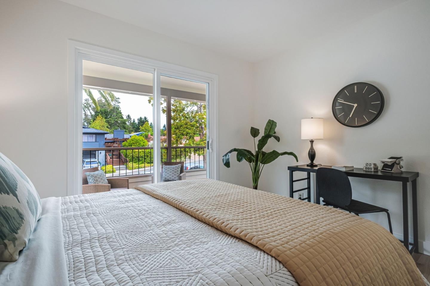Detail Gallery Image 21 of 61 For 239 Segre Pl, Santa Cruz,  CA 95060 - 4 Beds | 3 Baths
