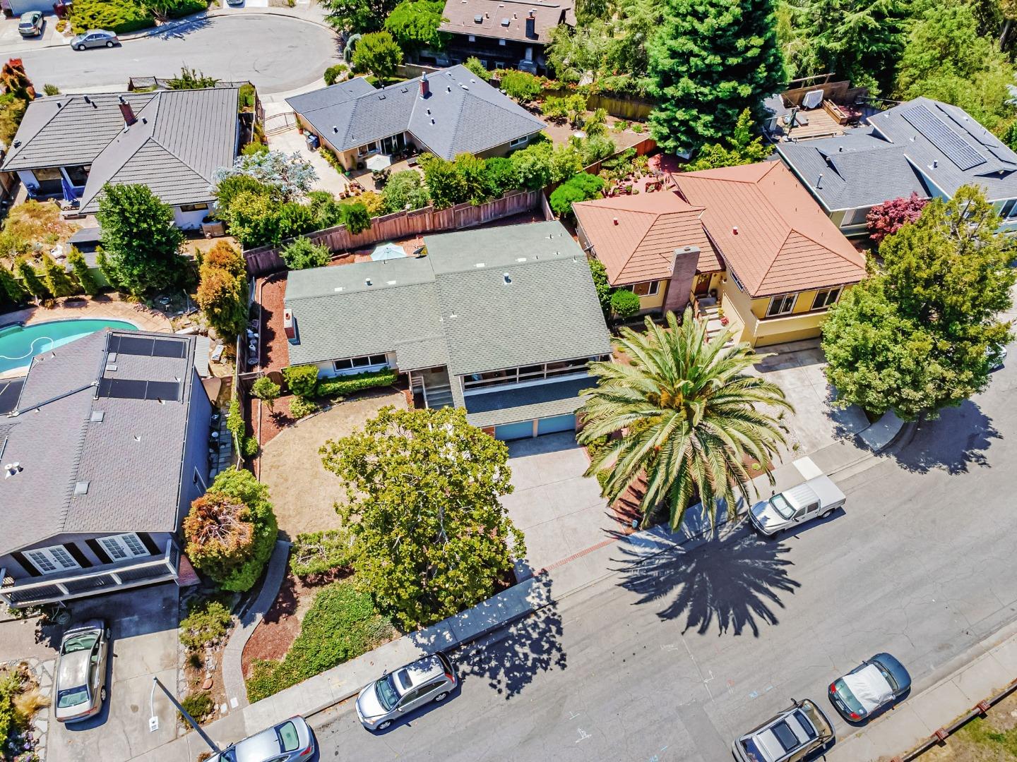 Detail Gallery Image 48 of 61 For 239 Segre Pl, Santa Cruz,  CA 95060 - 4 Beds | 3 Baths