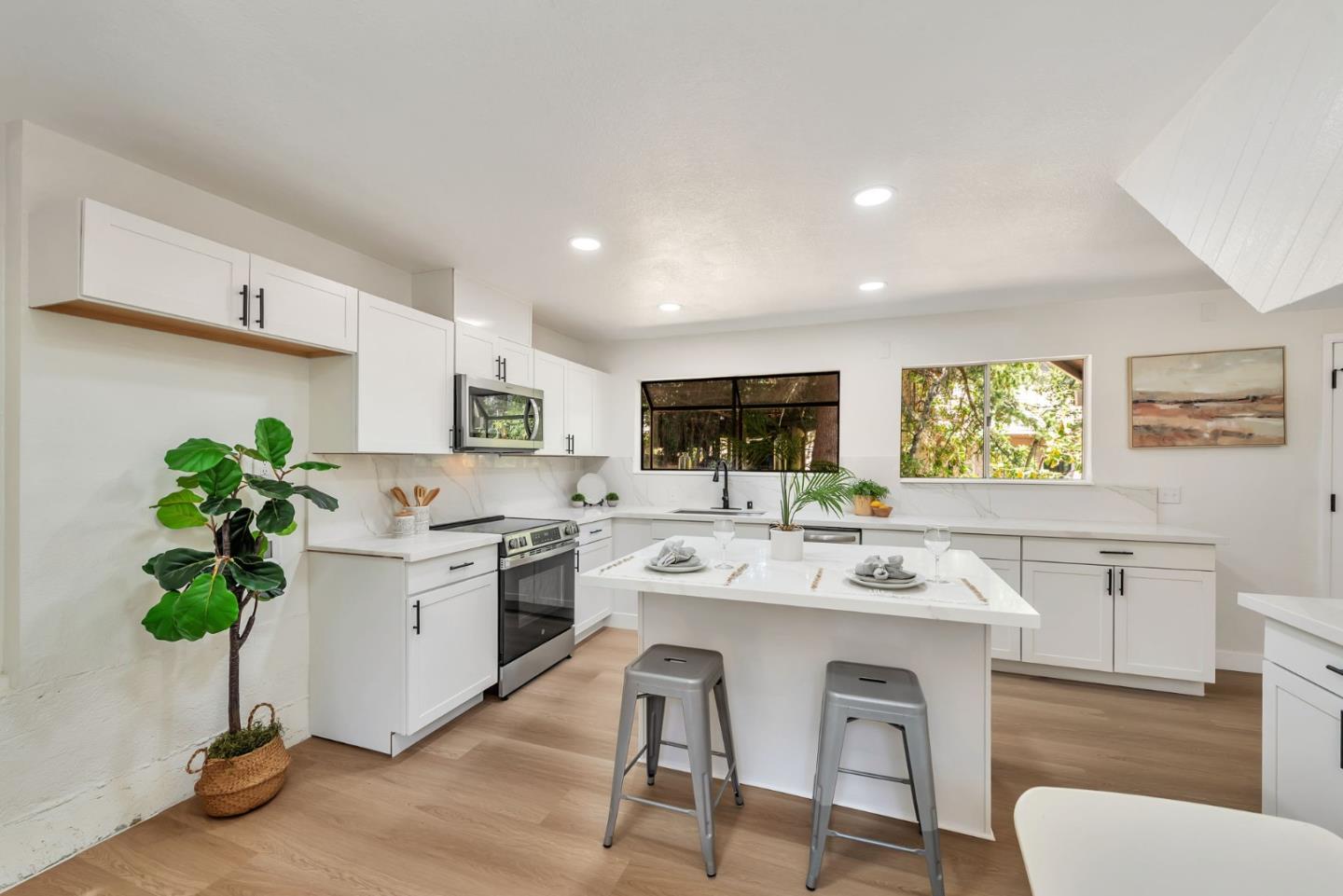 Detail Gallery Image 10 of 36 For 21683 Summit Rd, Los Gatos,  CA 95033 - 2 Beds | 1 Baths
