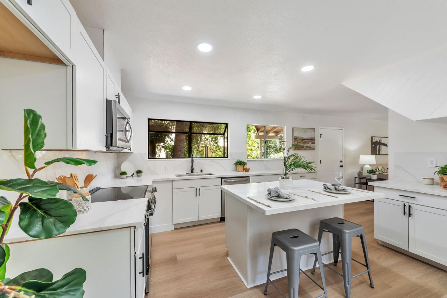 Detail Gallery Image 11 of 36 For 21683 Summit Rd, Los Gatos,  CA 95033 - 2 Beds | 1 Baths