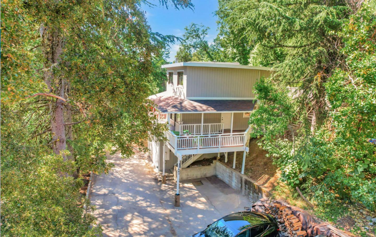 Detail Gallery Image 3 of 36 For 21683 Summit Rd, Los Gatos,  CA 95033 - 2 Beds | 1 Baths