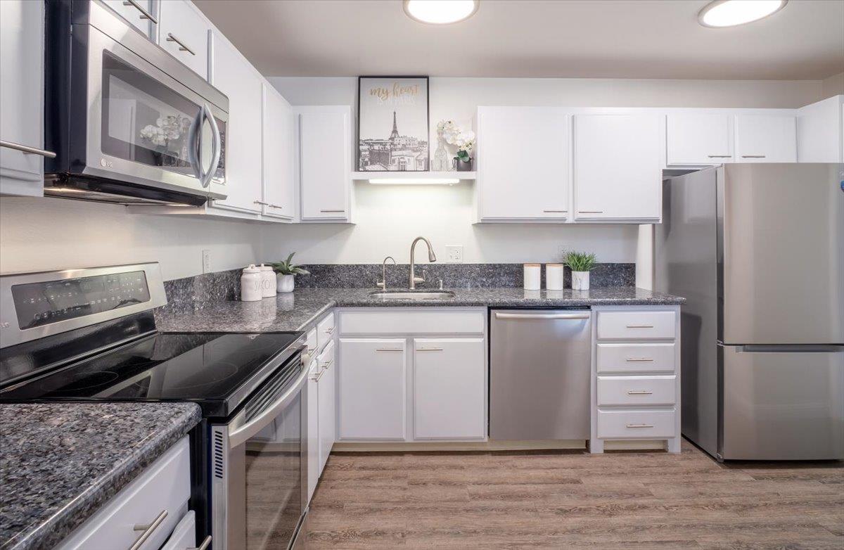 Detail Gallery Image 7 of 25 For 1171 Compass Ln #203,  Foster City,  CA 94404 - 2 Beds | 2 Baths