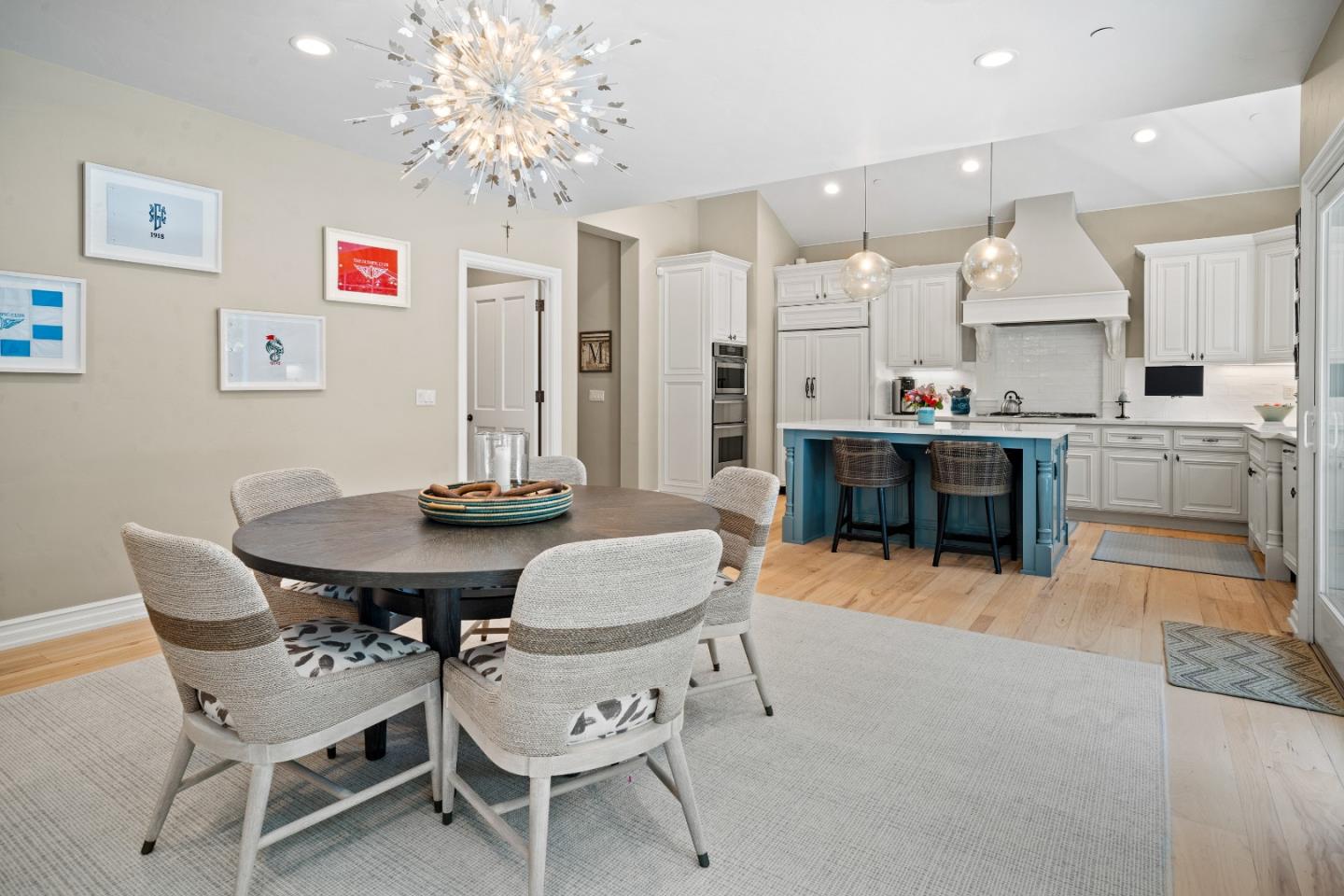 Detail Gallery Image 10 of 49 For 2823 Congress Rd, Pebble Beach,  CA 93953 - 4 Beds | 3/1 Baths