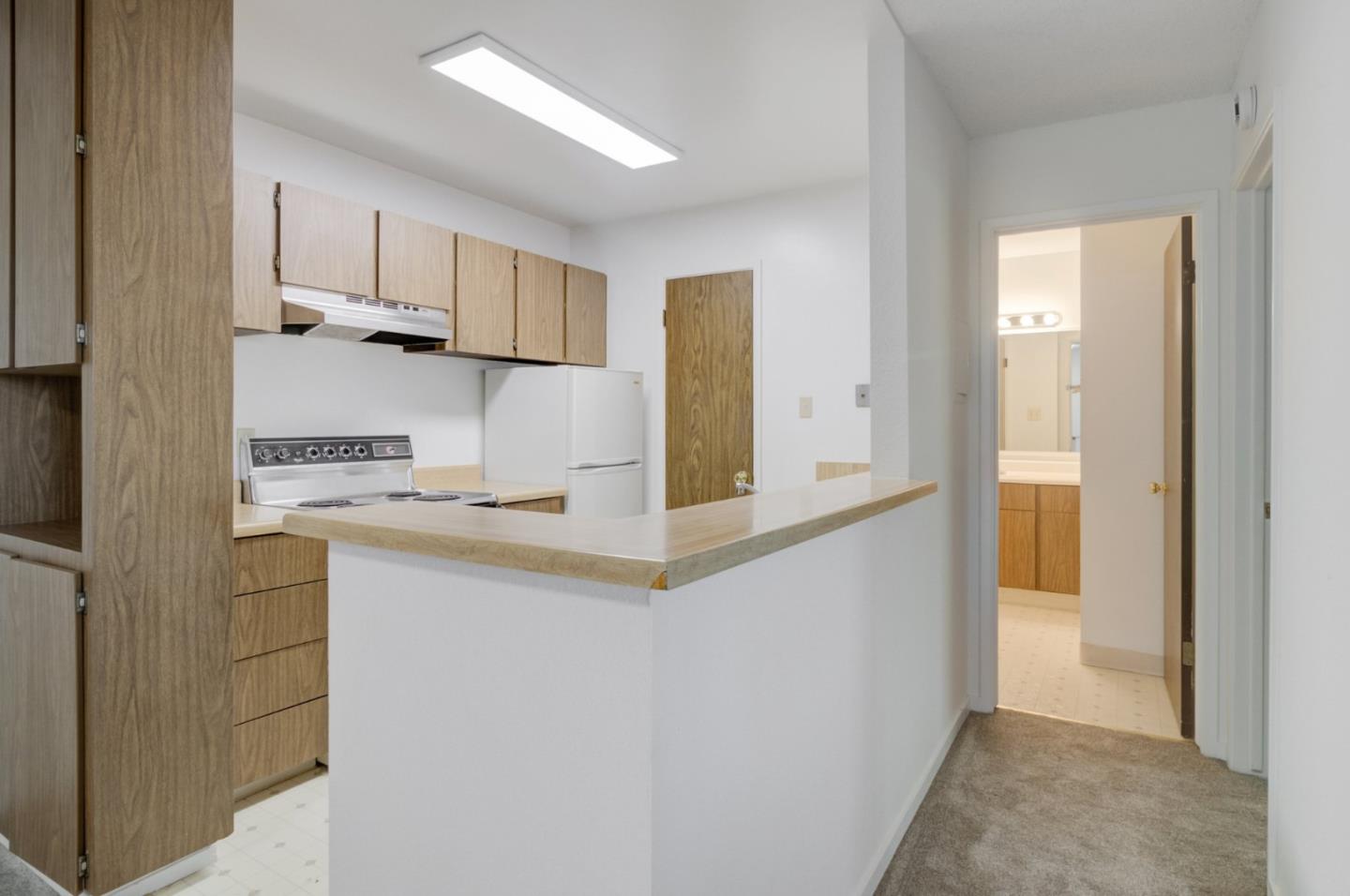 Detail Gallery Image 3 of 23 For 139 Piccadilly Pl #G,  San Bruno,  CA 94066 - 1 Beds | 1 Baths