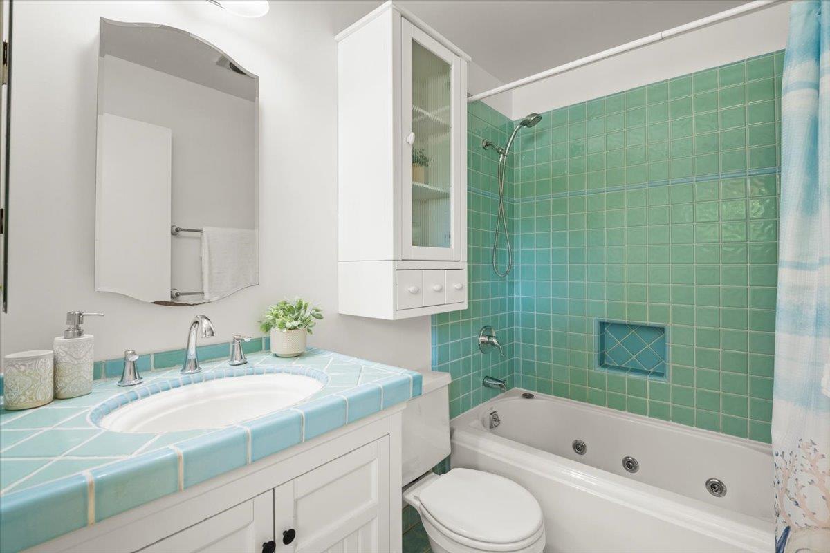 Detail Gallery Image 19 of 23 For 2650 Kentworth Way, Santa Clara,  CA 95051 - 3 Beds | 2/1 Baths