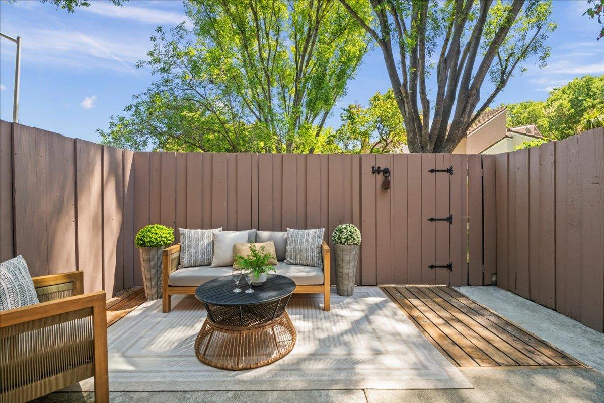 Detail Gallery Image 21 of 23 For 2650 Kentworth Way, Santa Clara,  CA 95051 - 3 Beds | 2/1 Baths