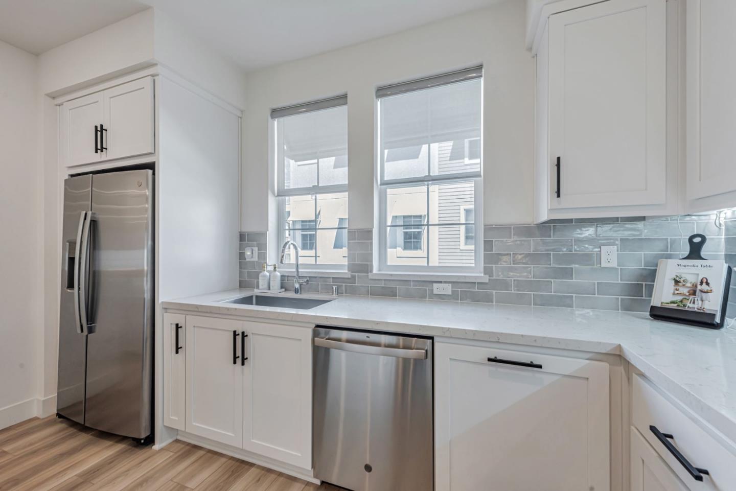 Detail Gallery Image 10 of 39 For 9355 Ocean Park Way, Newark,  CA 94560 - 4 Beds | 3/1 Baths