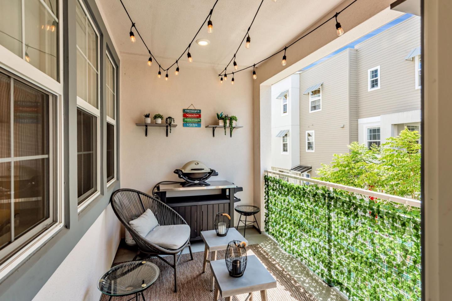Detail Gallery Image 18 of 39 For 9355 Ocean Park Way, Newark,  CA 94560 - 4 Beds | 3/1 Baths