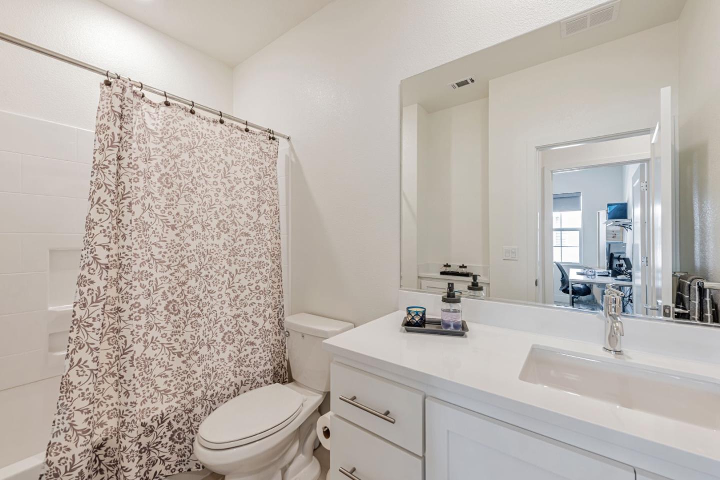 Detail Gallery Image 28 of 39 For 9355 Ocean Park Way, Newark,  CA 94560 - 4 Beds | 3/1 Baths