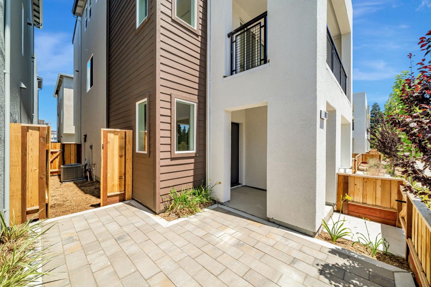 Detail Gallery Image 2 of 21 For 1017 Sinopia Ter, San Ramon,  CA 94583 - 4 Beds | 3/1 Baths