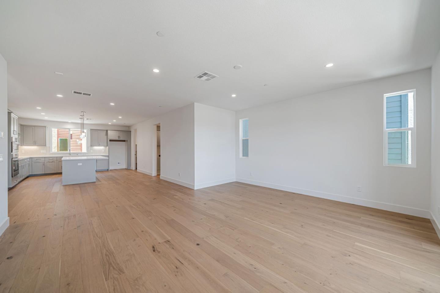 Detail Gallery Image 8 of 21 For 1017 Sinopia Ter, San Ramon,  CA 94583 - 4 Beds | 3/1 Baths