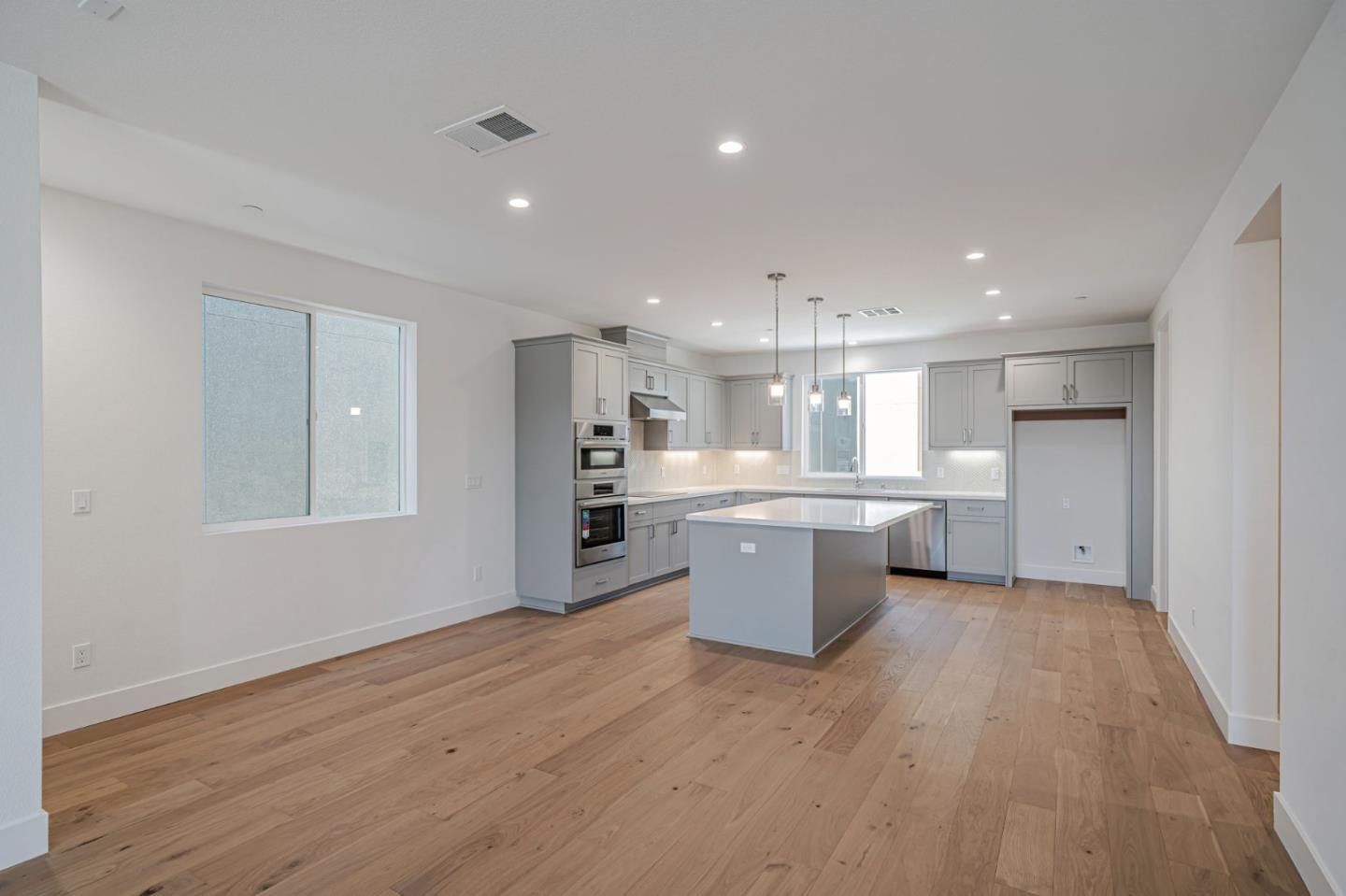 Detail Gallery Image 9 of 21 For 1017 Sinopia Ter, San Ramon,  CA 94583 - 4 Beds | 3/1 Baths