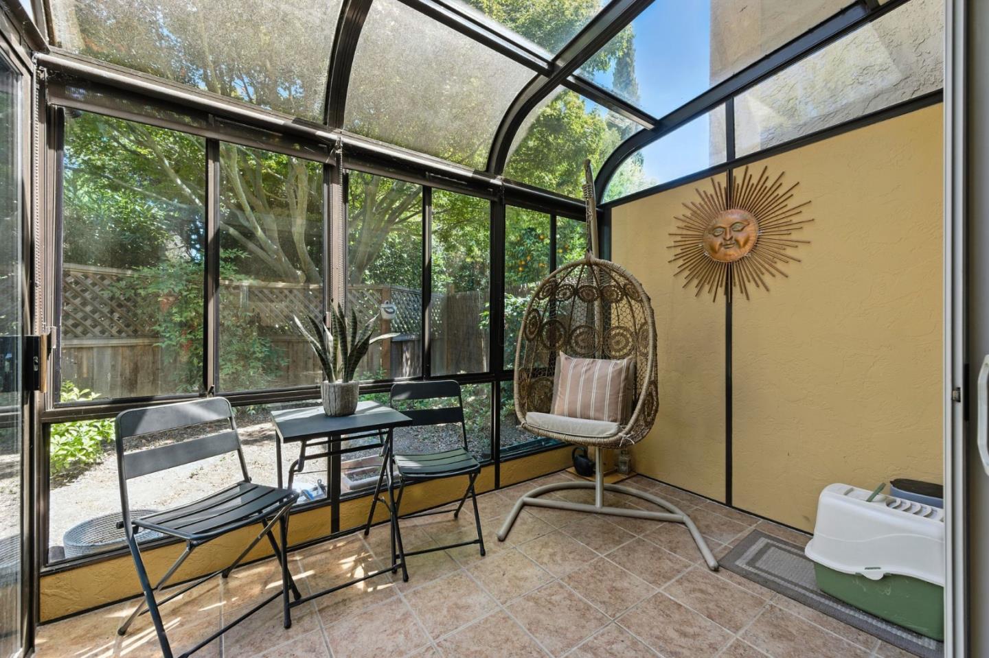 Detail Gallery Image 15 of 34 For 317 Northumberland Ave, Redwood City,  CA 94061 - 3 Beds | 2/1 Baths