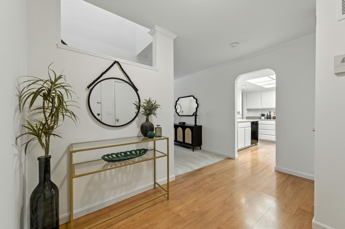 Detail Gallery Image 2 of 34 For 317 Northumberland Ave, Redwood City,  CA 94061 - 3 Beds | 2/1 Baths