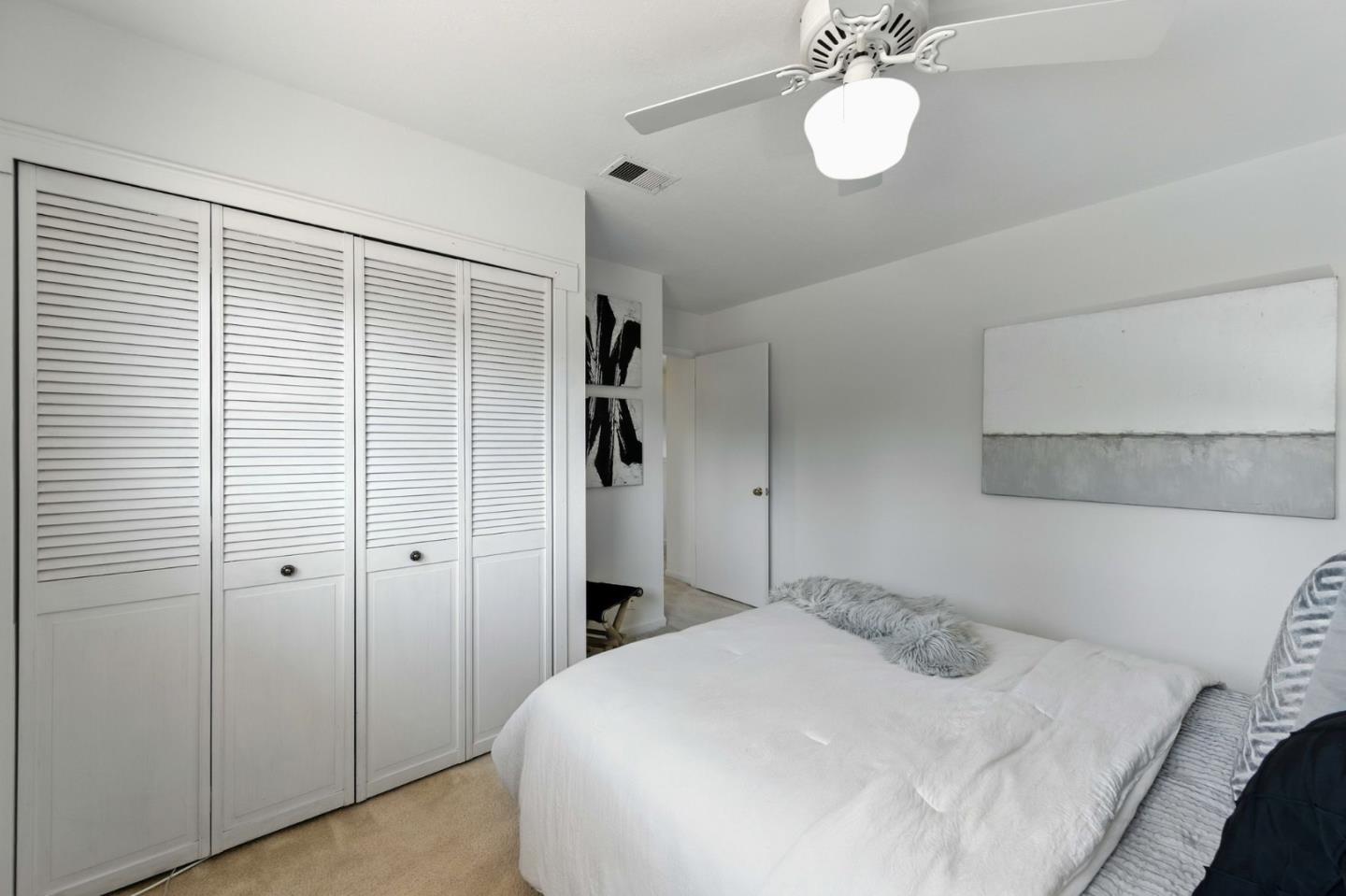 Detail Gallery Image 25 of 34 For 317 Northumberland Ave, Redwood City,  CA 94061 - 3 Beds | 2/1 Baths