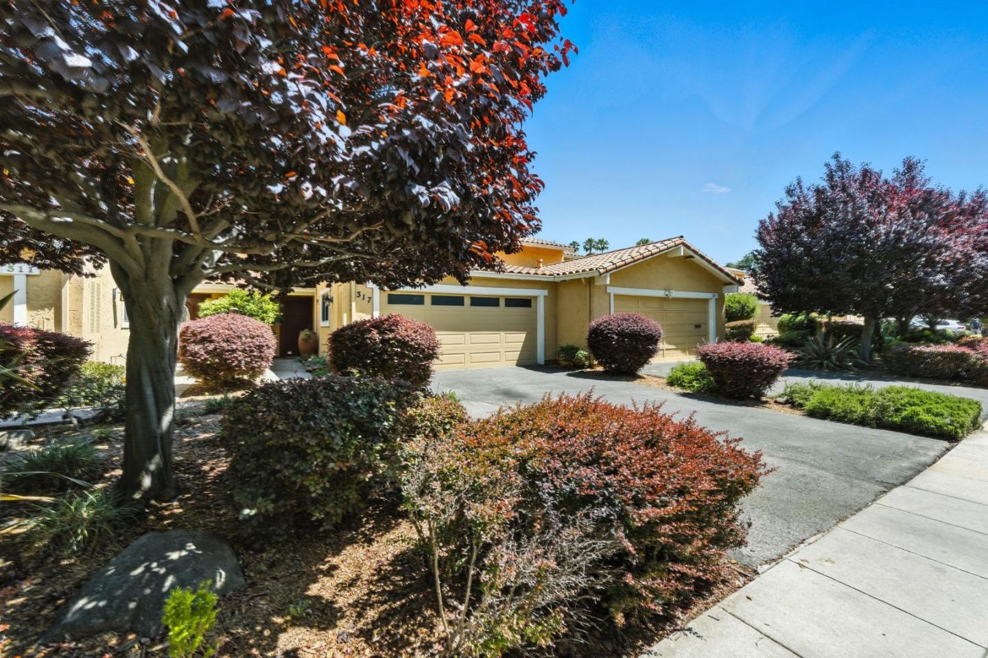 Detail Gallery Image 32 of 34 For 317 Northumberland Ave, Redwood City,  CA 94061 - 3 Beds | 2/1 Baths