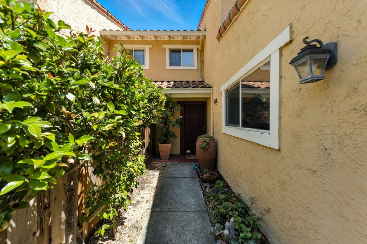 Detail Gallery Image 34 of 34 For 317 Northumberland Ave, Redwood City,  CA 94061 - 3 Beds | 2/1 Baths