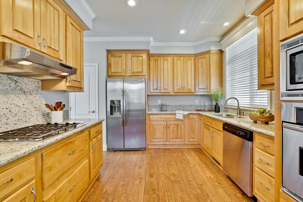 Detail Gallery Image 15 of 58 For 1225 Vienna Dr #243,  Sunnyvale,  CA 94089 - 3 Beds | 2 Baths