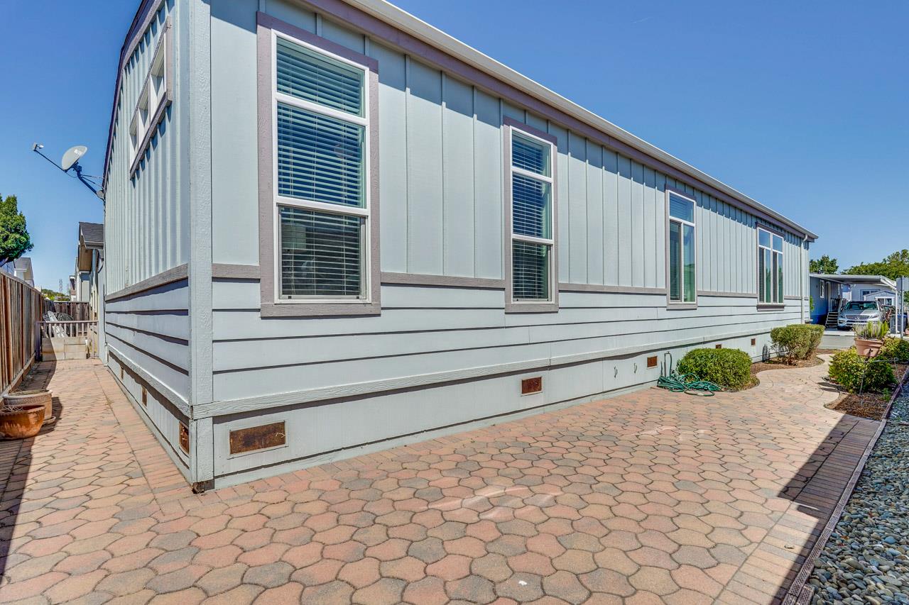 Detail Gallery Image 43 of 58 For 1225 Vienna Dr #243,  Sunnyvale,  CA 94089 - 3 Beds | 2 Baths