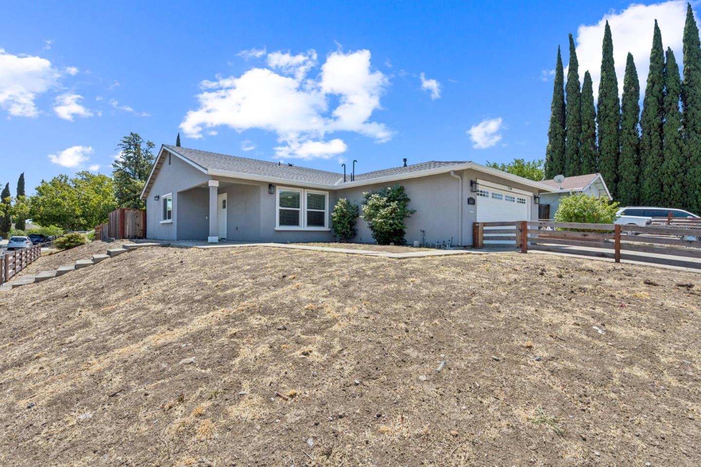 Detail Gallery Image 2 of 36 For 61 Galleon Way, Pittsburg,  CA 94565 - 3 Beds | 2 Baths