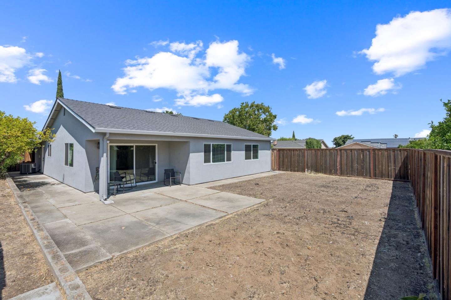 Detail Gallery Image 33 of 36 For 61 Galleon Way, Pittsburg,  CA 94565 - 3 Beds | 2 Baths