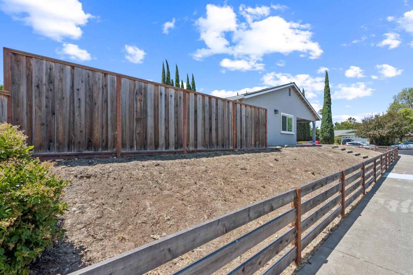 Detail Gallery Image 5 of 36 For 61 Galleon Way, Pittsburg,  CA 94565 - 3 Beds | 2 Baths