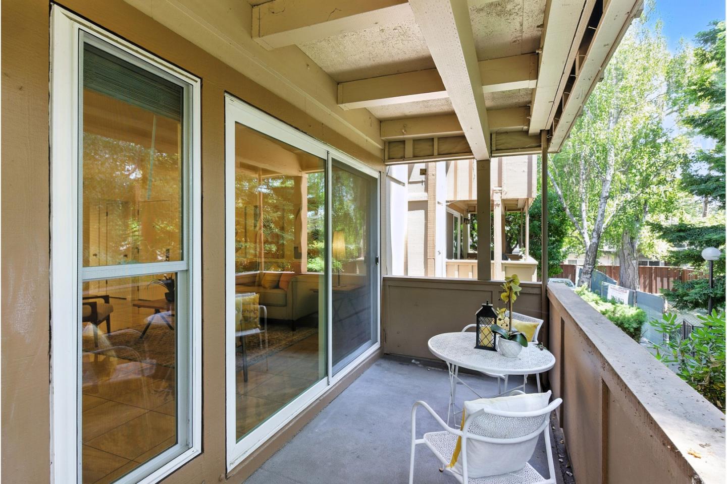 Detail Gallery Image 13 of 38 For 2454 W Bayshore Rd #7,  Palo Alto,  CA 94303 - 2 Beds | 1 Baths