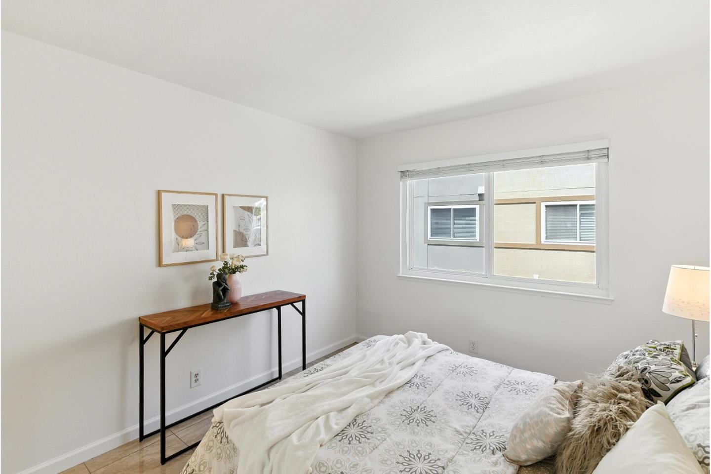 Detail Gallery Image 24 of 38 For 2454 W Bayshore Rd #7,  Palo Alto,  CA 94303 - 2 Beds | 1 Baths