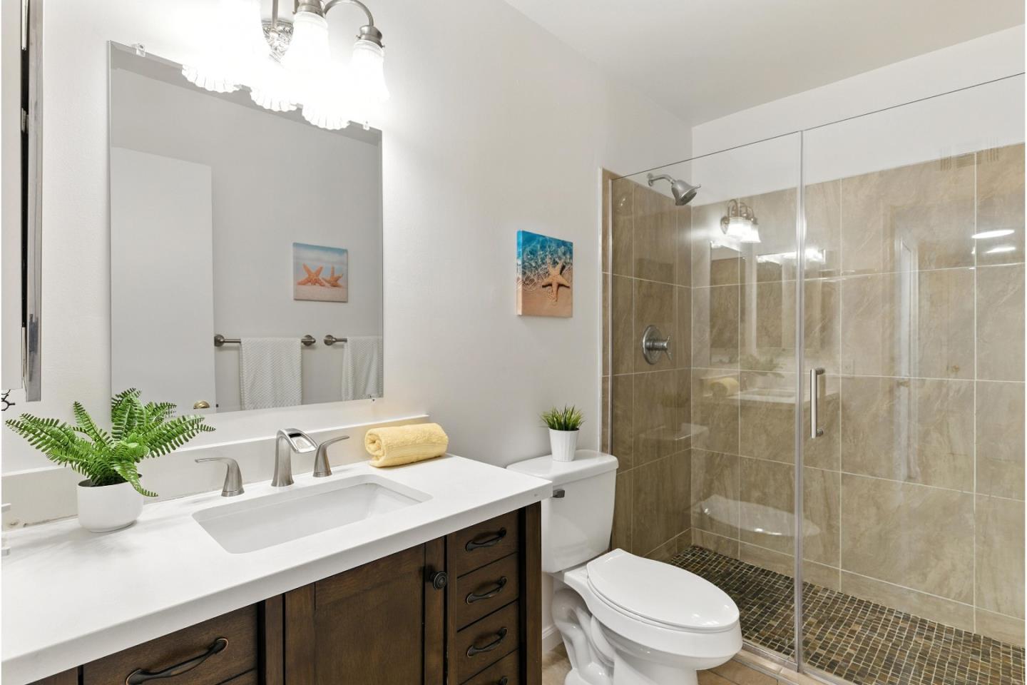 Detail Gallery Image 27 of 38 For 2454 W Bayshore Rd #7,  Palo Alto,  CA 94303 - 2 Beds | 1 Baths