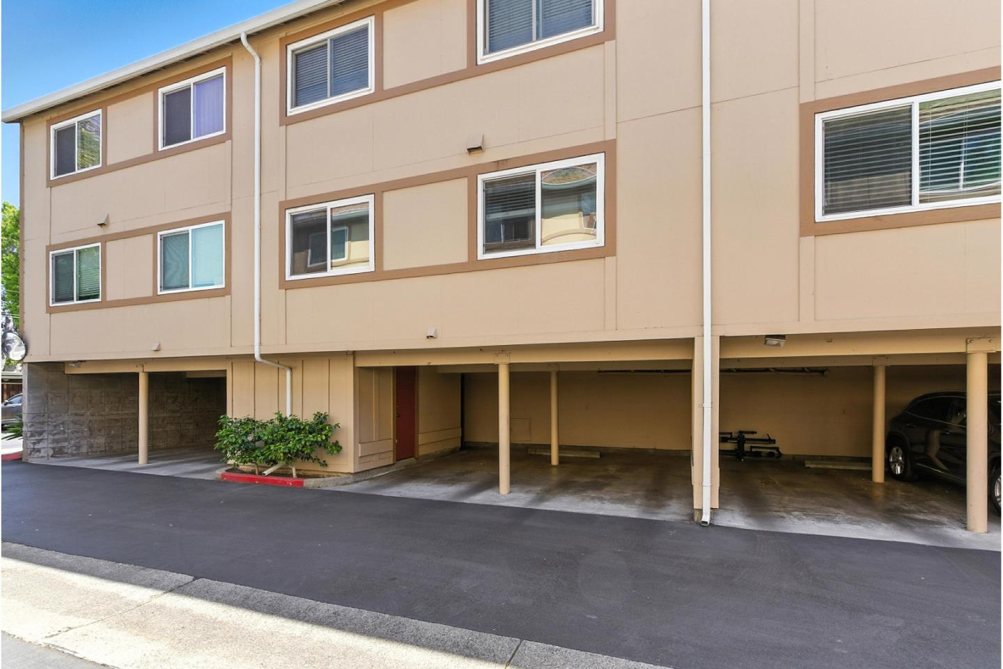 Detail Gallery Image 37 of 38 For 2454 W Bayshore Rd #7,  Palo Alto,  CA 94303 - 2 Beds | 1 Baths