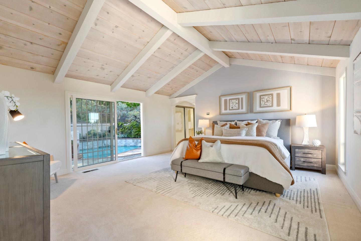 Detail Gallery Image 20 of 39 For 11650 Dawson Dr, Los Altos Hills,  CA 94024 - 5 Beds | 3/1 Baths