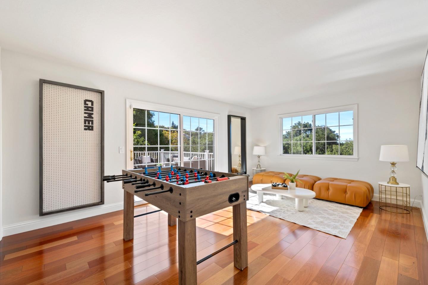 Detail Gallery Image 27 of 39 For 11650 Dawson Dr, Los Altos Hills,  CA 94024 - 5 Beds | 3/1 Baths
