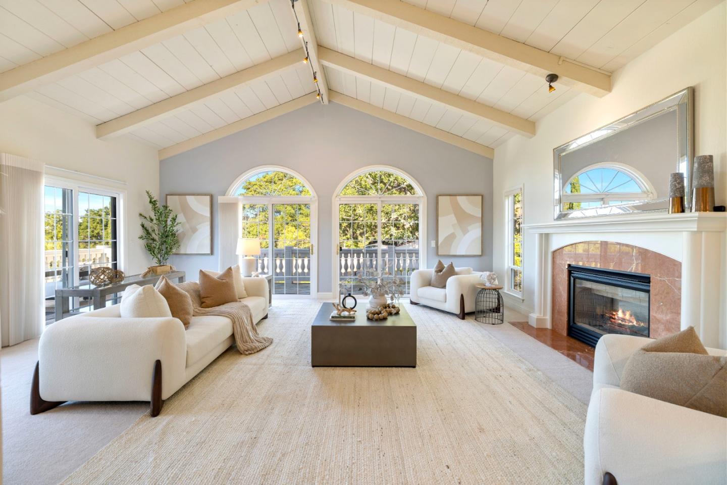 Detail Gallery Image 5 of 39 For 11650 Dawson Dr, Los Altos Hills,  CA 94024 - 5 Beds | 3/1 Baths