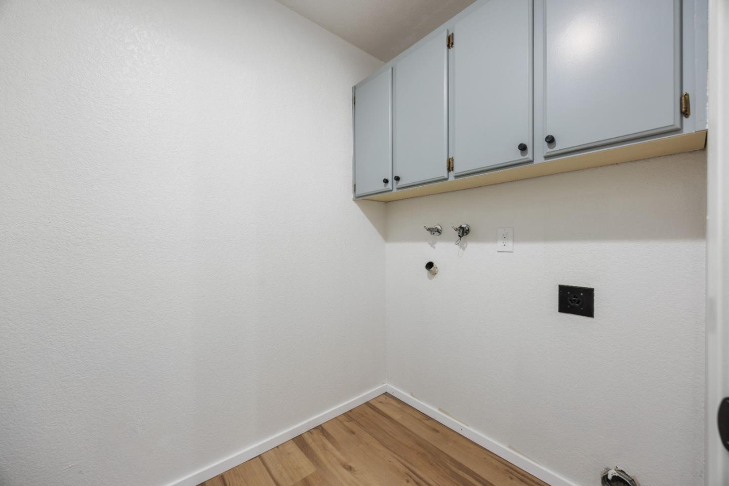 Detail Gallery Image 12 of 20 For 1309 La Terrace Cir, San Jose,  CA 95123 - 1 Beds | 1 Baths