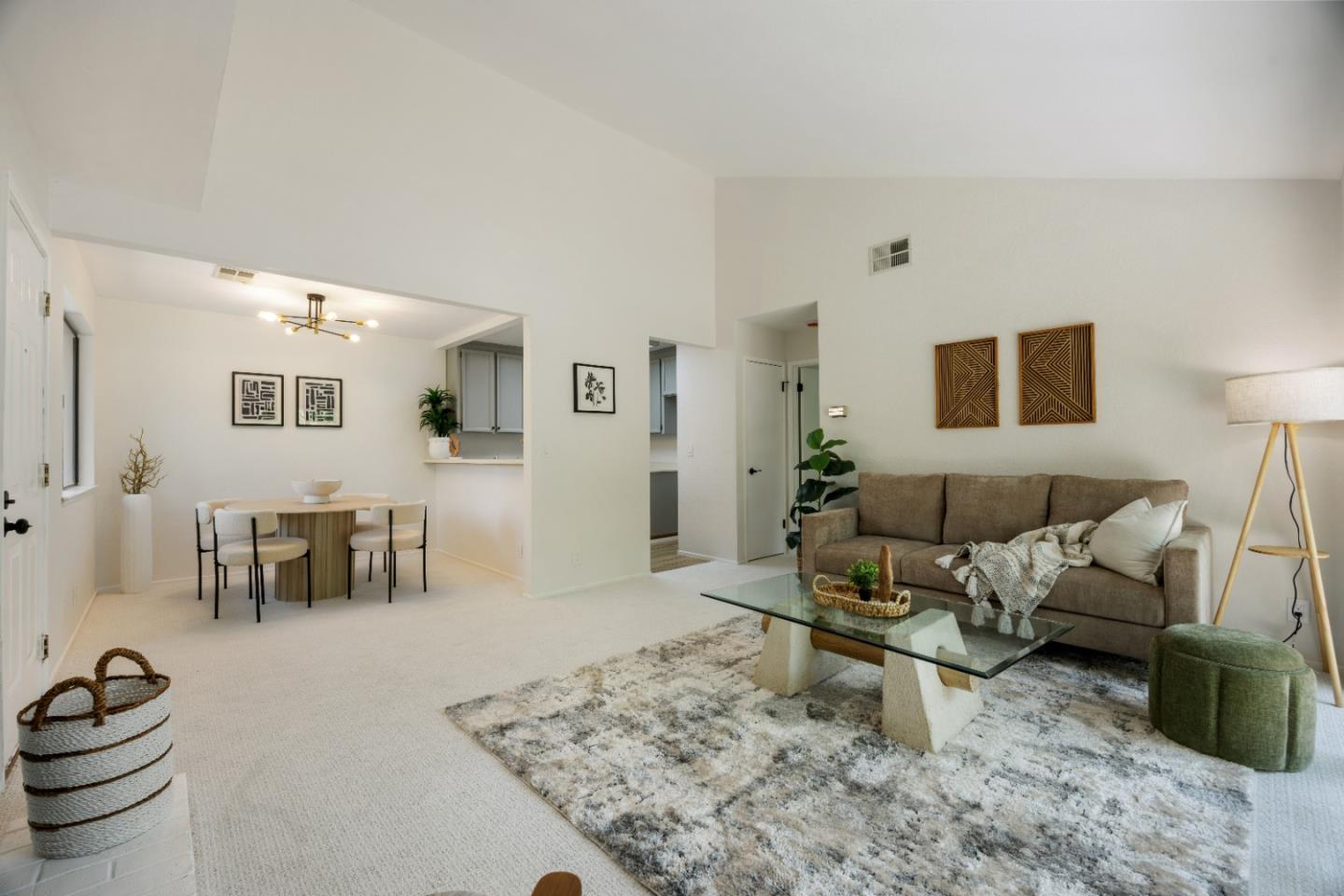Detail Gallery Image 2 of 20 For 1309 La Terrace Cir, San Jose,  CA 95123 - 1 Beds | 1 Baths