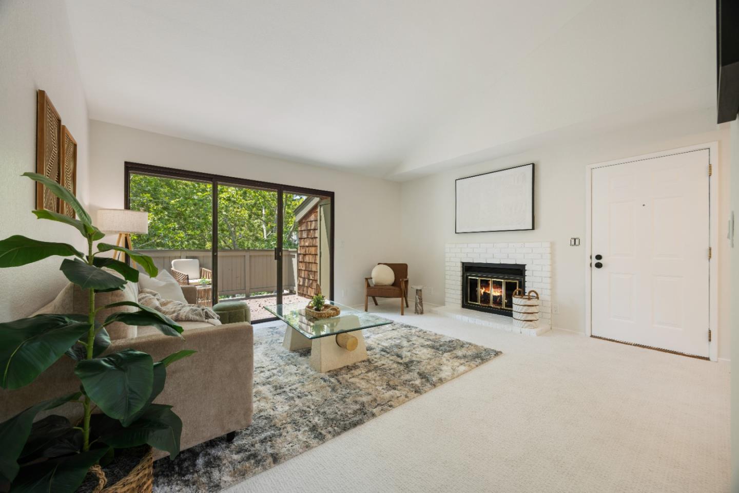 Detail Gallery Image 3 of 20 For 1309 La Terrace Cir, San Jose,  CA 95123 - 1 Beds | 1 Baths