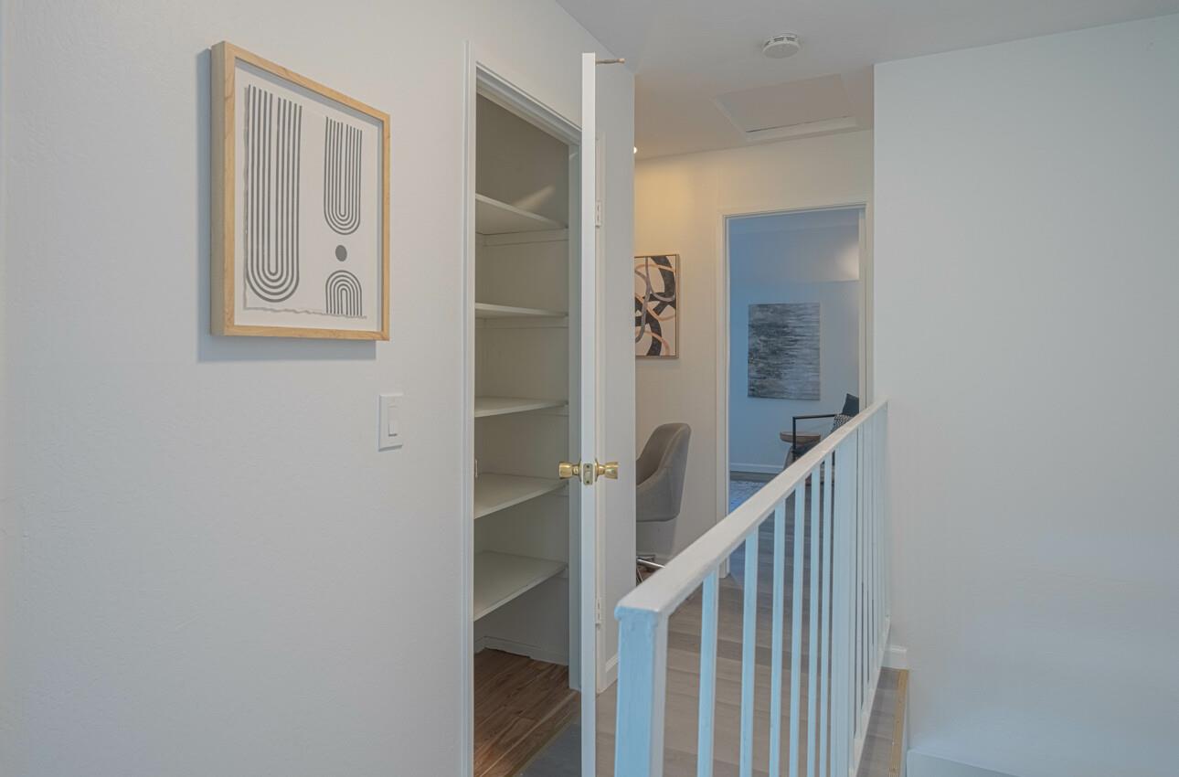 Detail Gallery Image 14 of 37 For 1459 Woodgrove Sq, San Jose,  CA 95117 - 2 Beds | 2/1 Baths