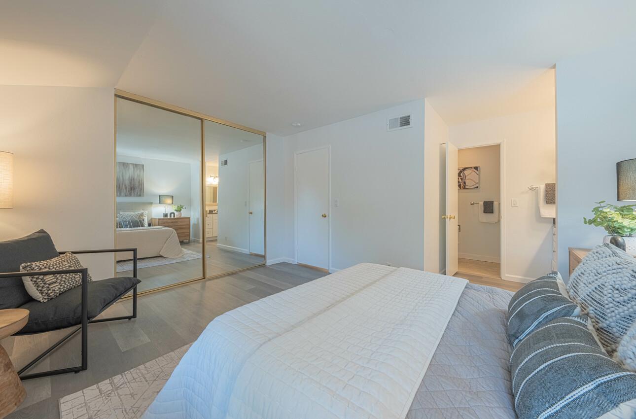 Detail Gallery Image 17 of 37 For 1459 Woodgrove Sq, San Jose,  CA 95117 - 2 Beds | 2/1 Baths