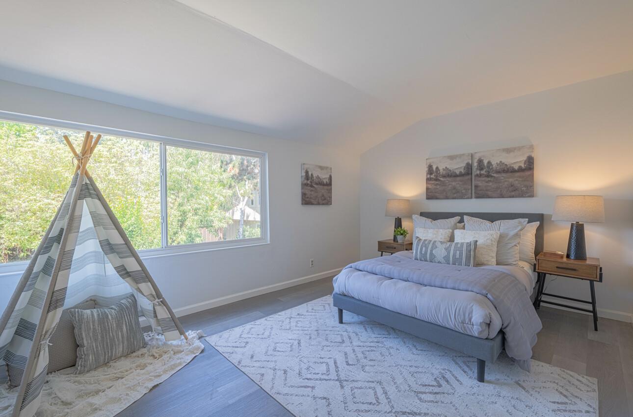 Detail Gallery Image 21 of 37 For 1459 Woodgrove Sq, San Jose,  CA 95117 - 2 Beds | 2/1 Baths